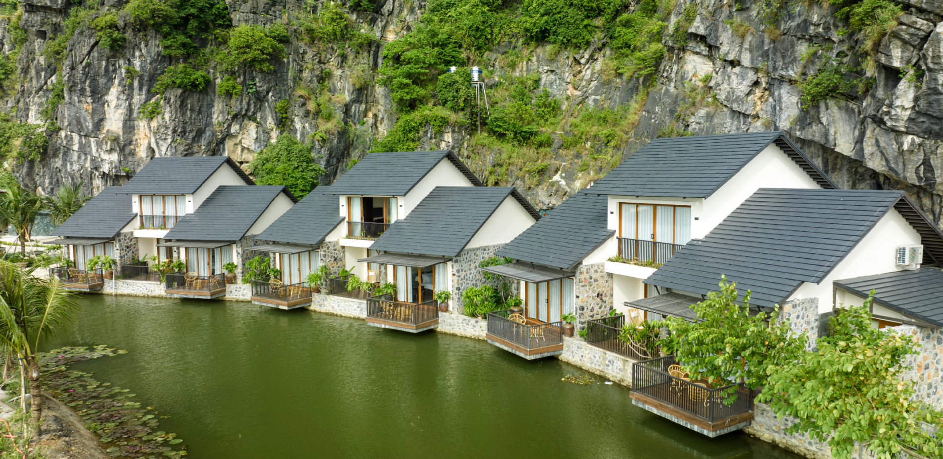 ATHENA PREMIER RESORT - Official Site